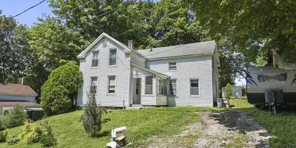 Image 2: Exterior Front