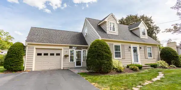 59 Bellmore Dr