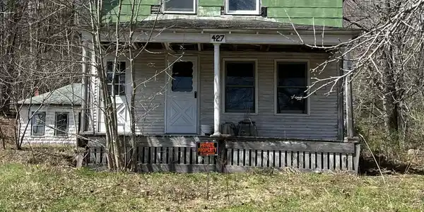 427 West Rd