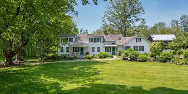 1015 Sisson Hill Rd