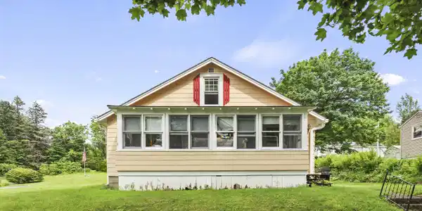 15 Summit Ave