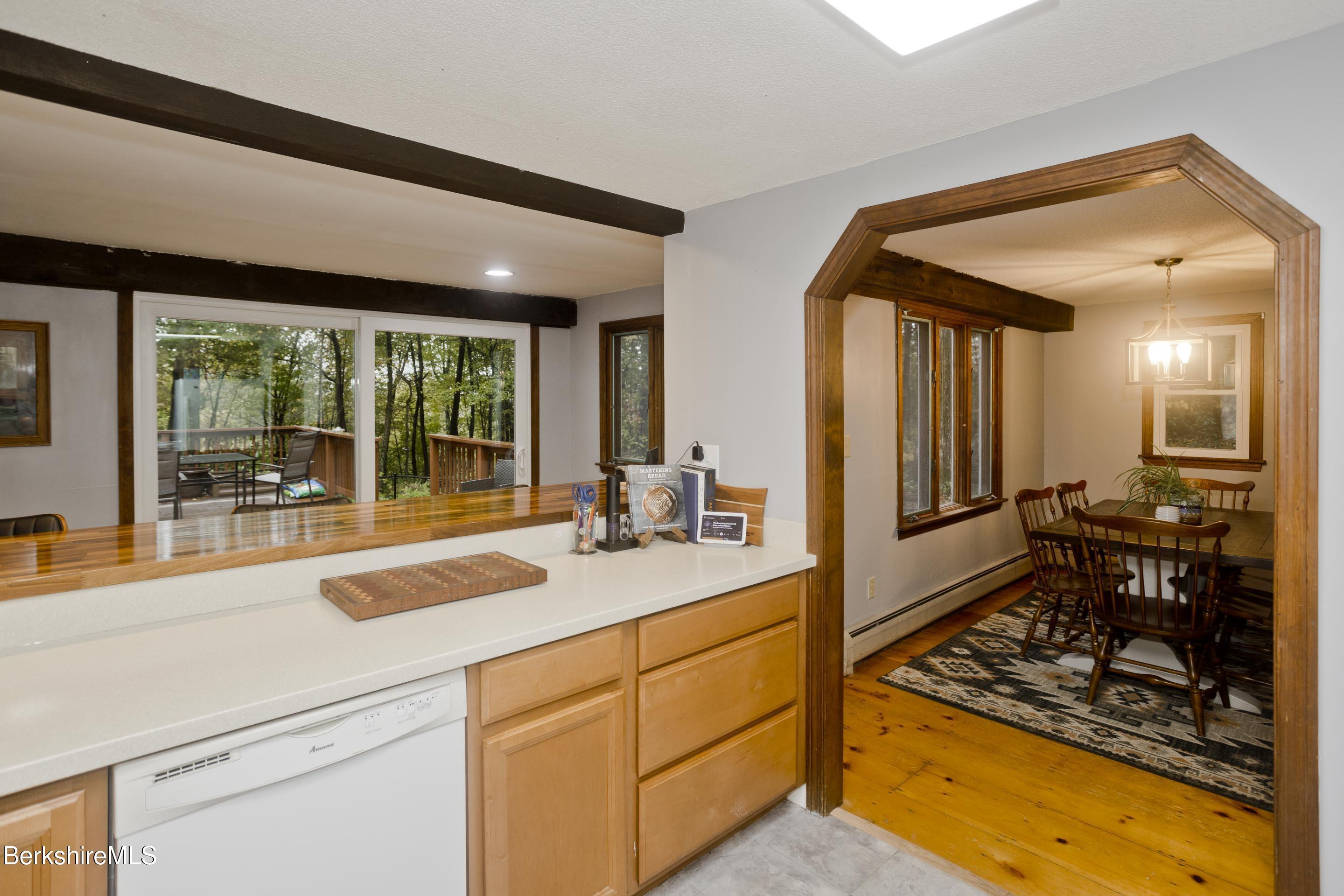 Image 4: Southlanekitchen2