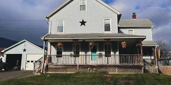 9 Beecher St