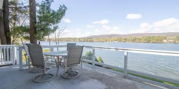 Image 4: Expansive view from deck