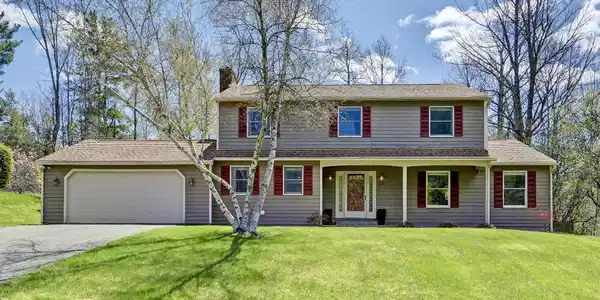 52 Hemlock Hill