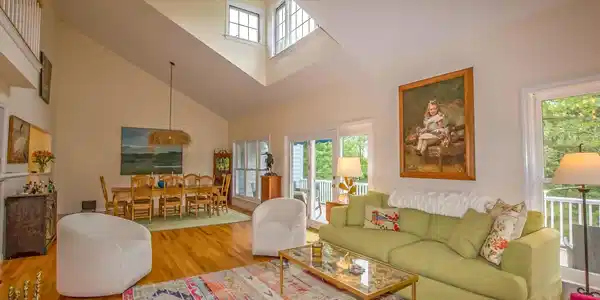 1136 Barker Rd