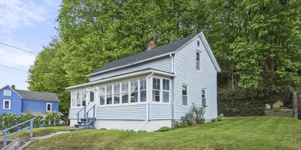 Image 3: 15 Exterior Front
