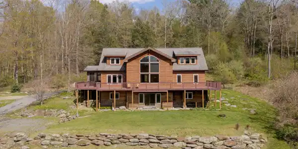 142 Rote Hill Rd