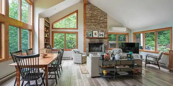 Image 3: LIVING AND DINING ROOM