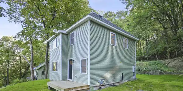 20 Barlow Ave