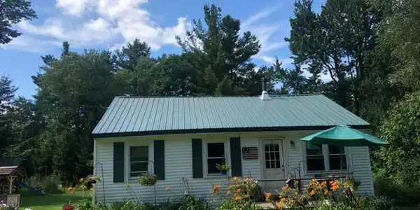 9 Greylock Cir