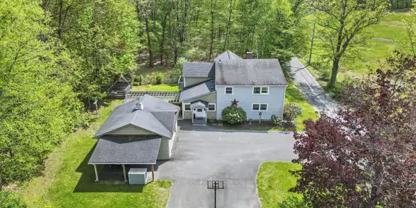 924 Henderson Rd