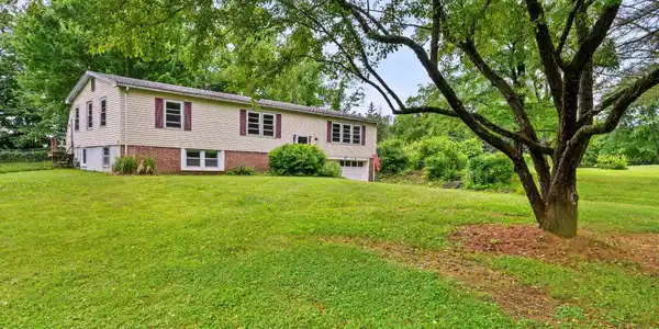 22 Delafield Dr