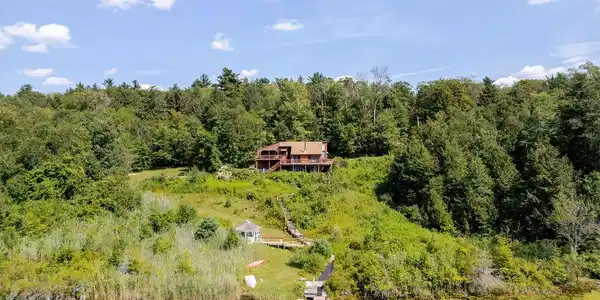 13 Hayes Pond Rd