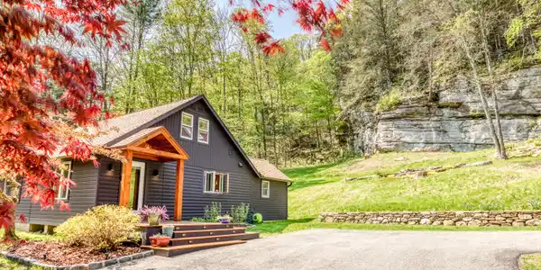 6 Lake Buel Rd