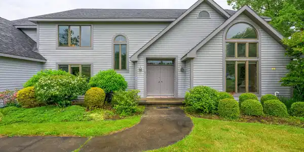 26 Filomena Dr