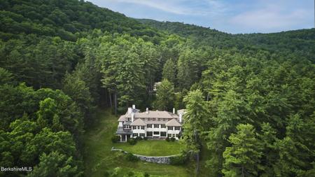 319 Under Mountain Rd
