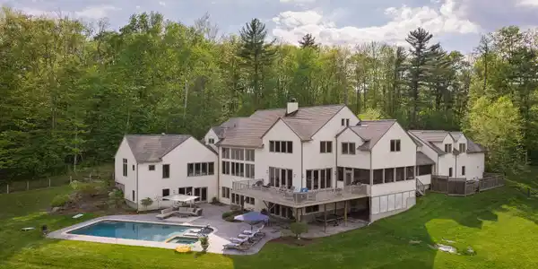 83 Maple Hill Rd