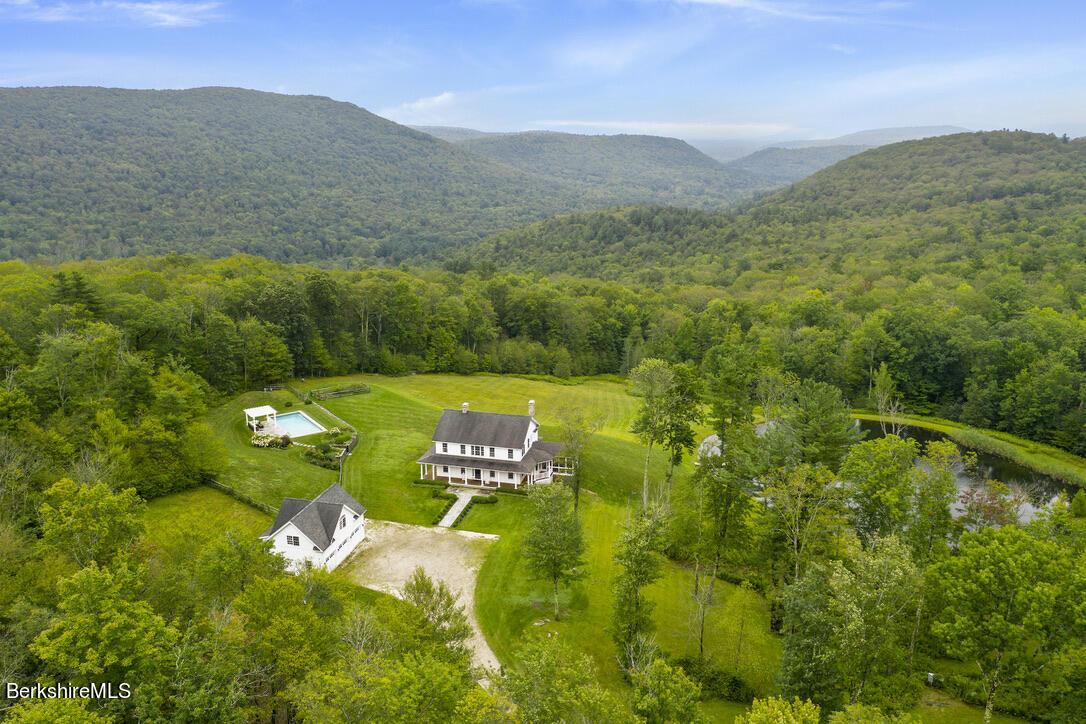 Image 1: House View - South to CT
