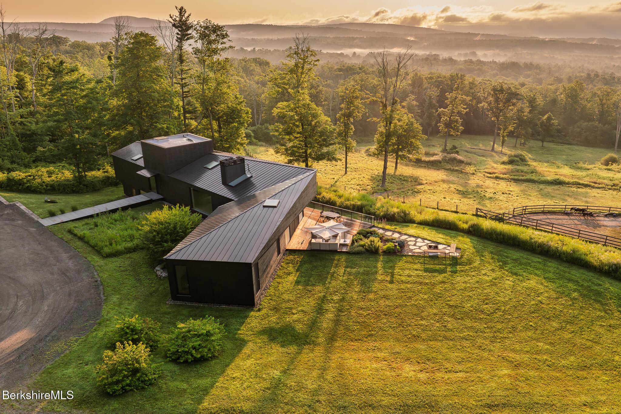 Image 1: BEAUTIFULLY SITED ON 18 ACRES