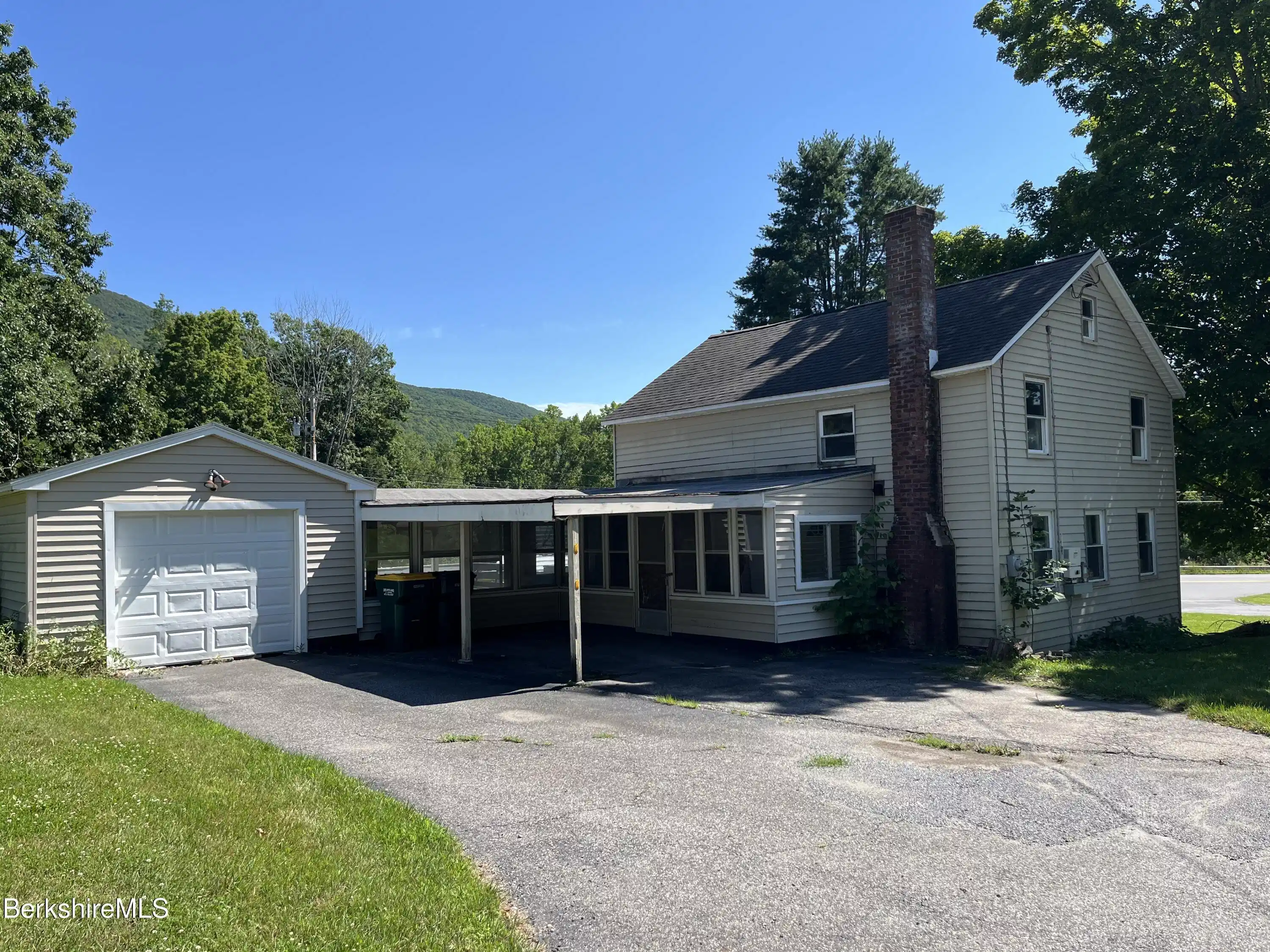Image 1: Main
