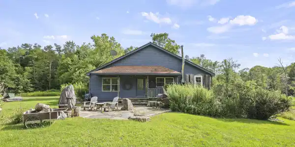 451 Williamstown Rd