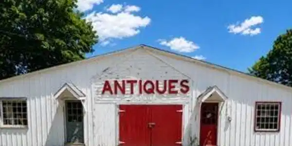 Image 3: Antique Barn