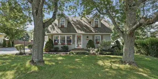 Image 2: front exterior