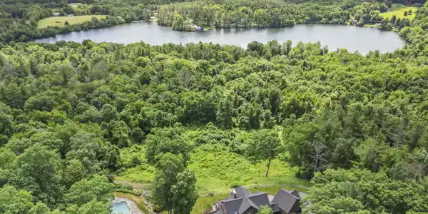 Image 2: 925 Aerial View