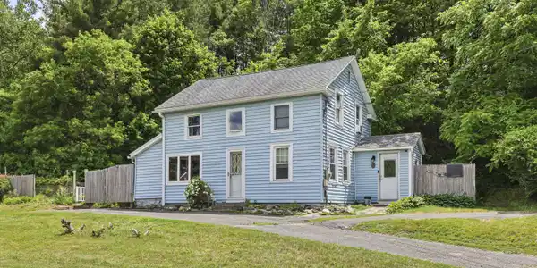 Image 3: 15 Exterior Front