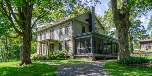 123 Cemetery Rd