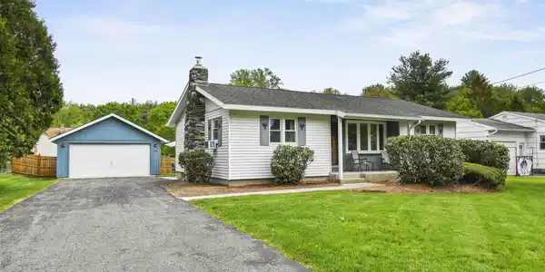 135 Imperial Ave
