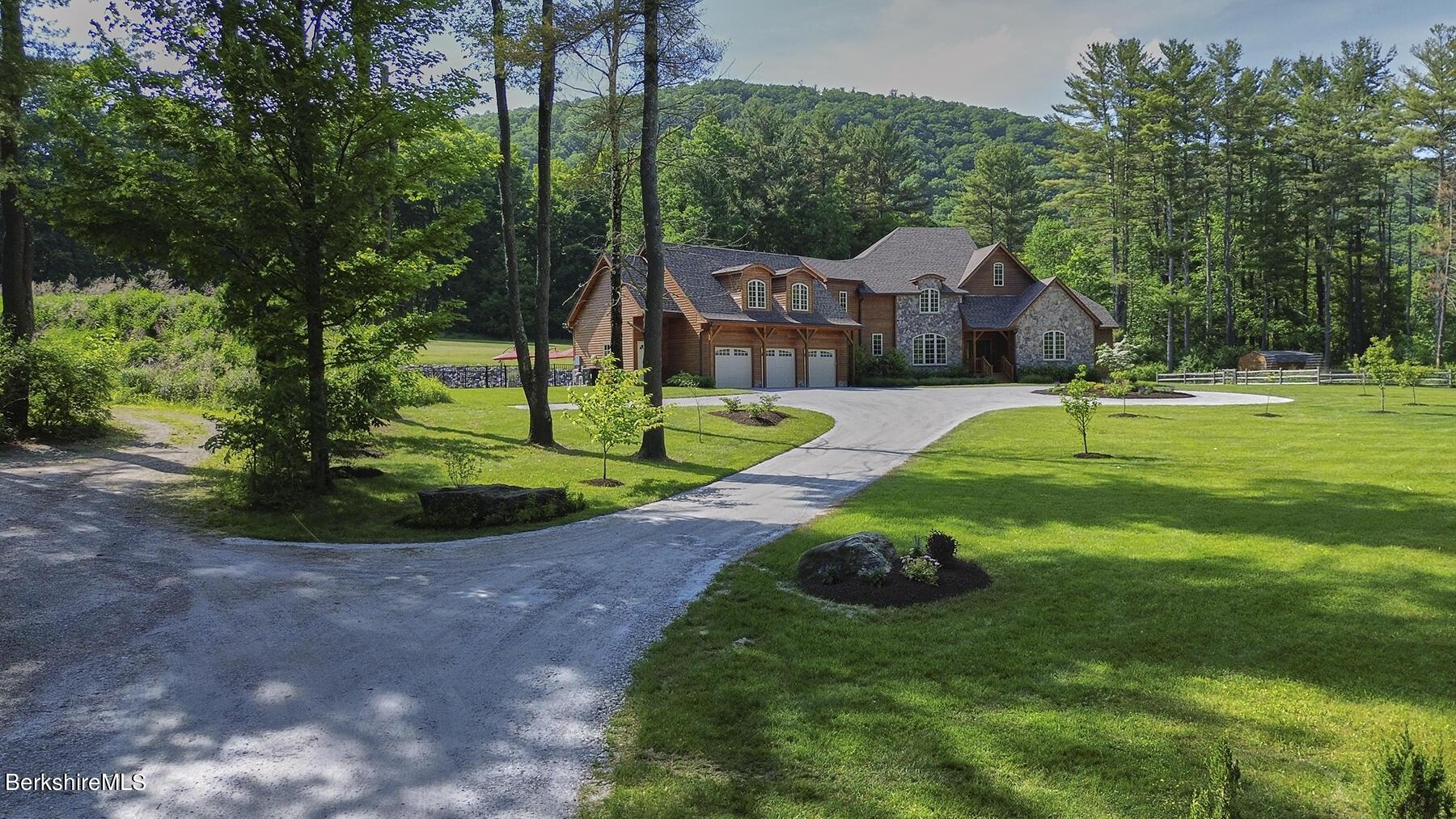 Image 2: Approach _ Facade