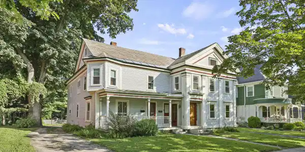 10 Summer St