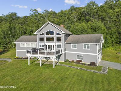 525 Andrea Dr