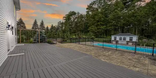 Image 4: Private backyard retreat