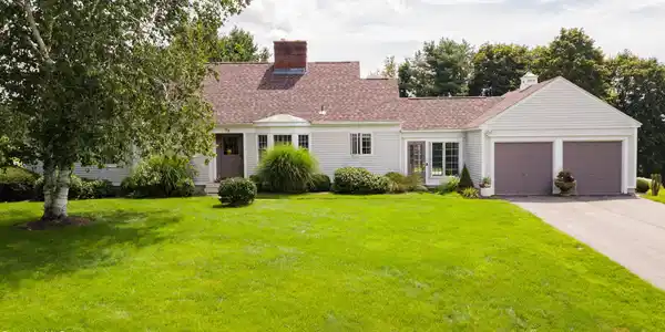 94 Tor Ct