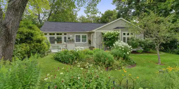 43 Chapman Rd