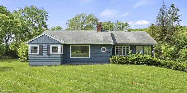 132 Main St