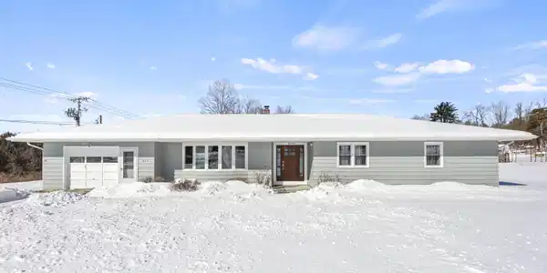 147 Harbor Rd East