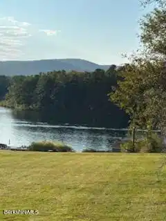 Image 1: 61 Tor Ct