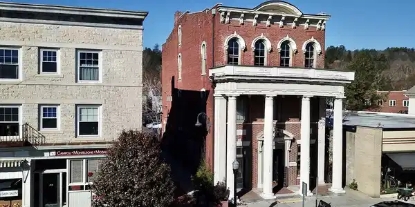 264 Main St