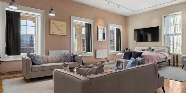 Image 2: Large front room