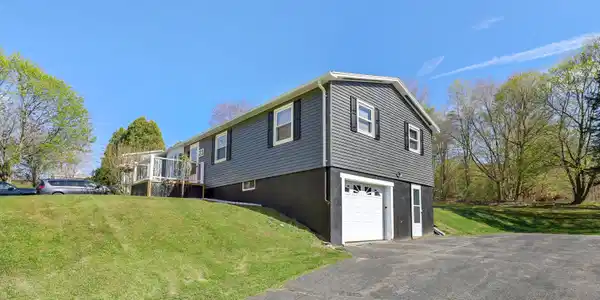 23 East Orchard Ter