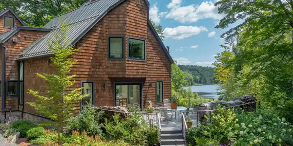 35 Stratford Rd