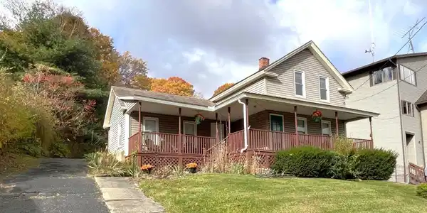 85 Furnace St