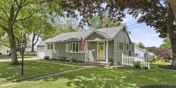 97 Morningview Dr