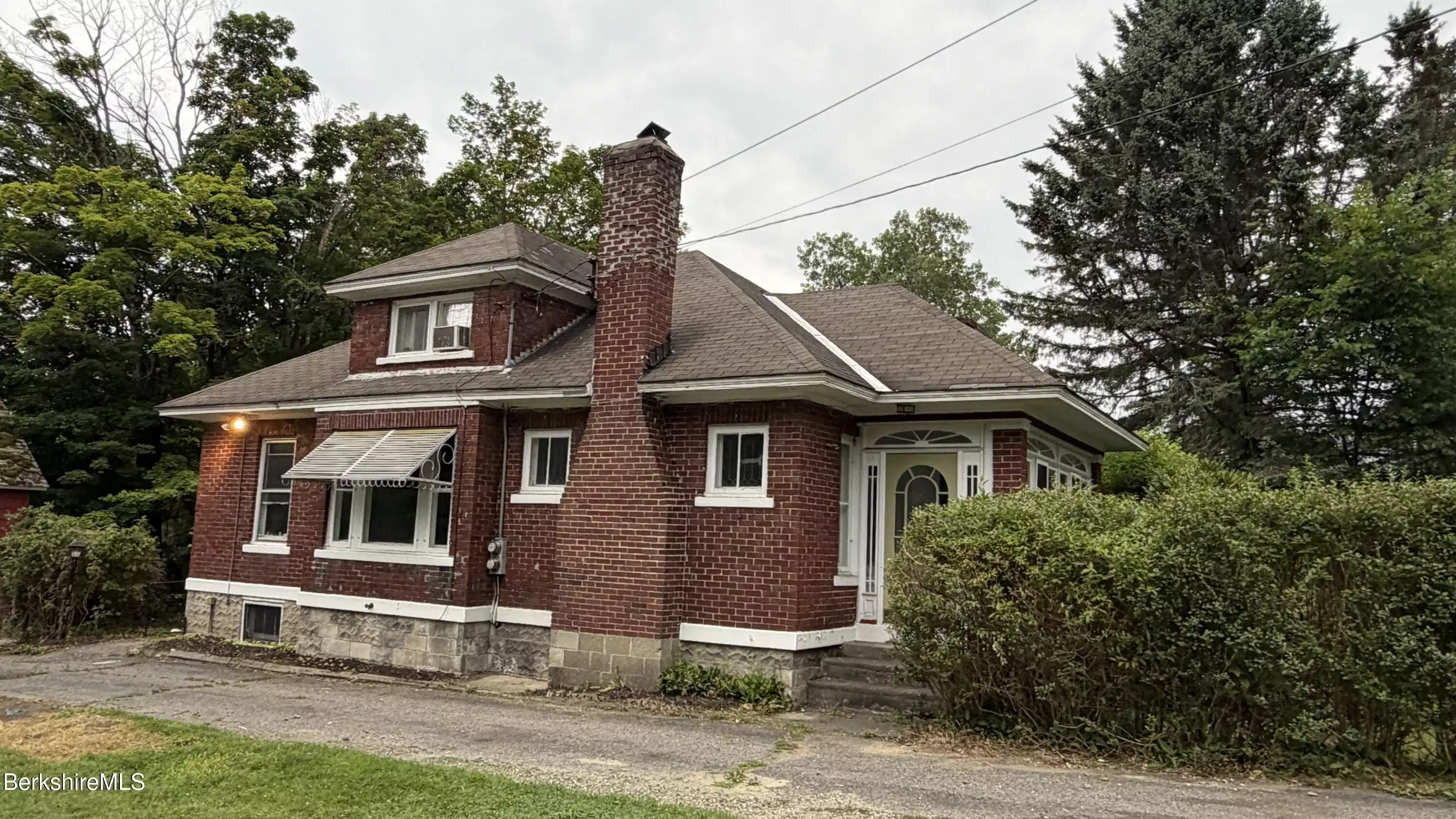 Image 1: front drive side