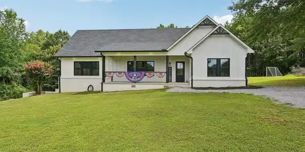 Image 2: Front Of Structure
