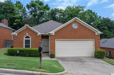 817 ROCKFORD LANE
